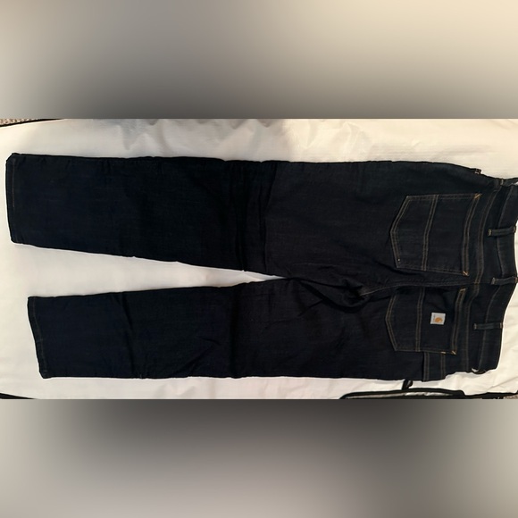 Carhartt Women’s Size 8 short, insulated denim jeans. - Picture 2 of 4